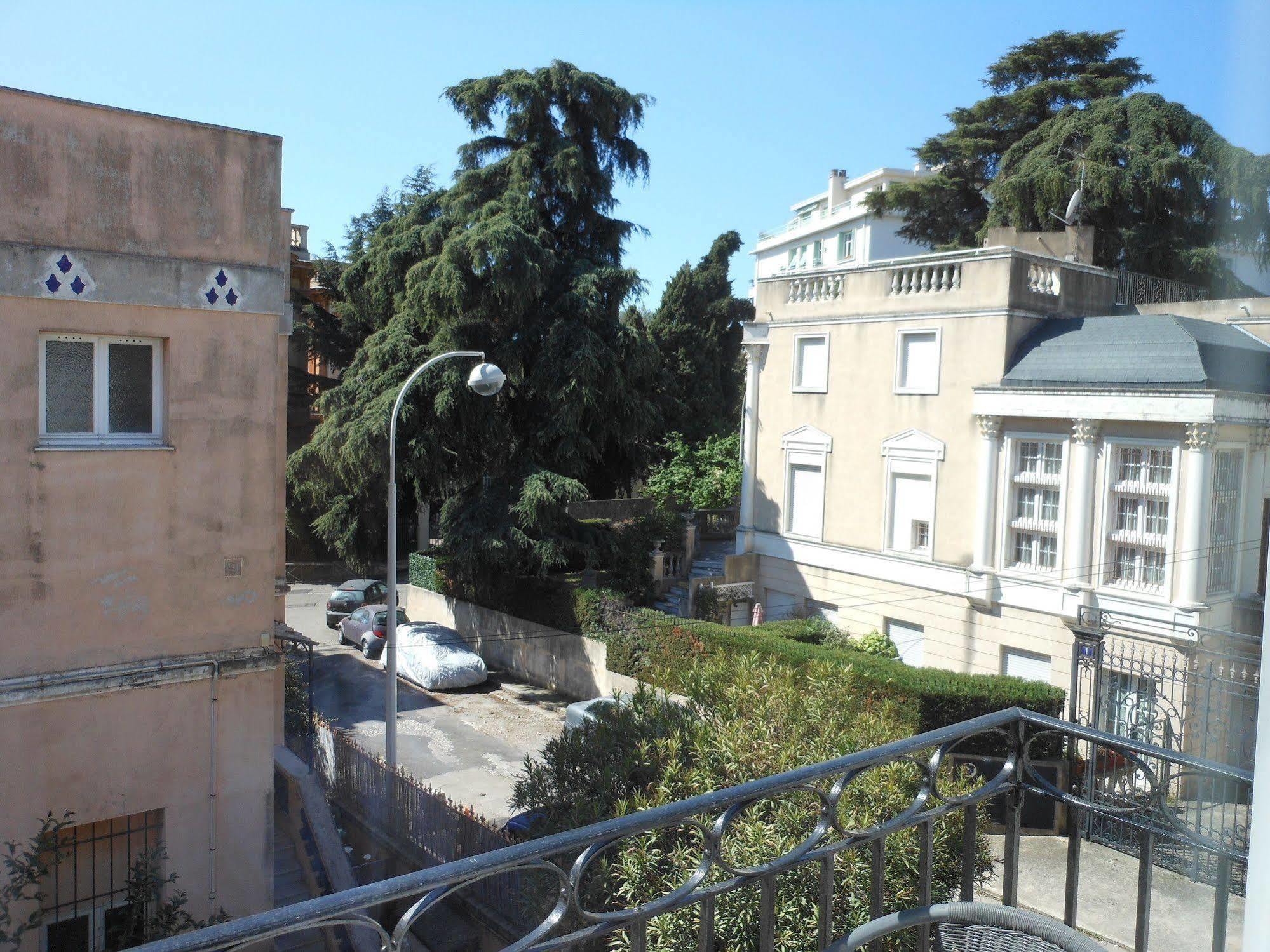 Hotel Les Cygnes 3*