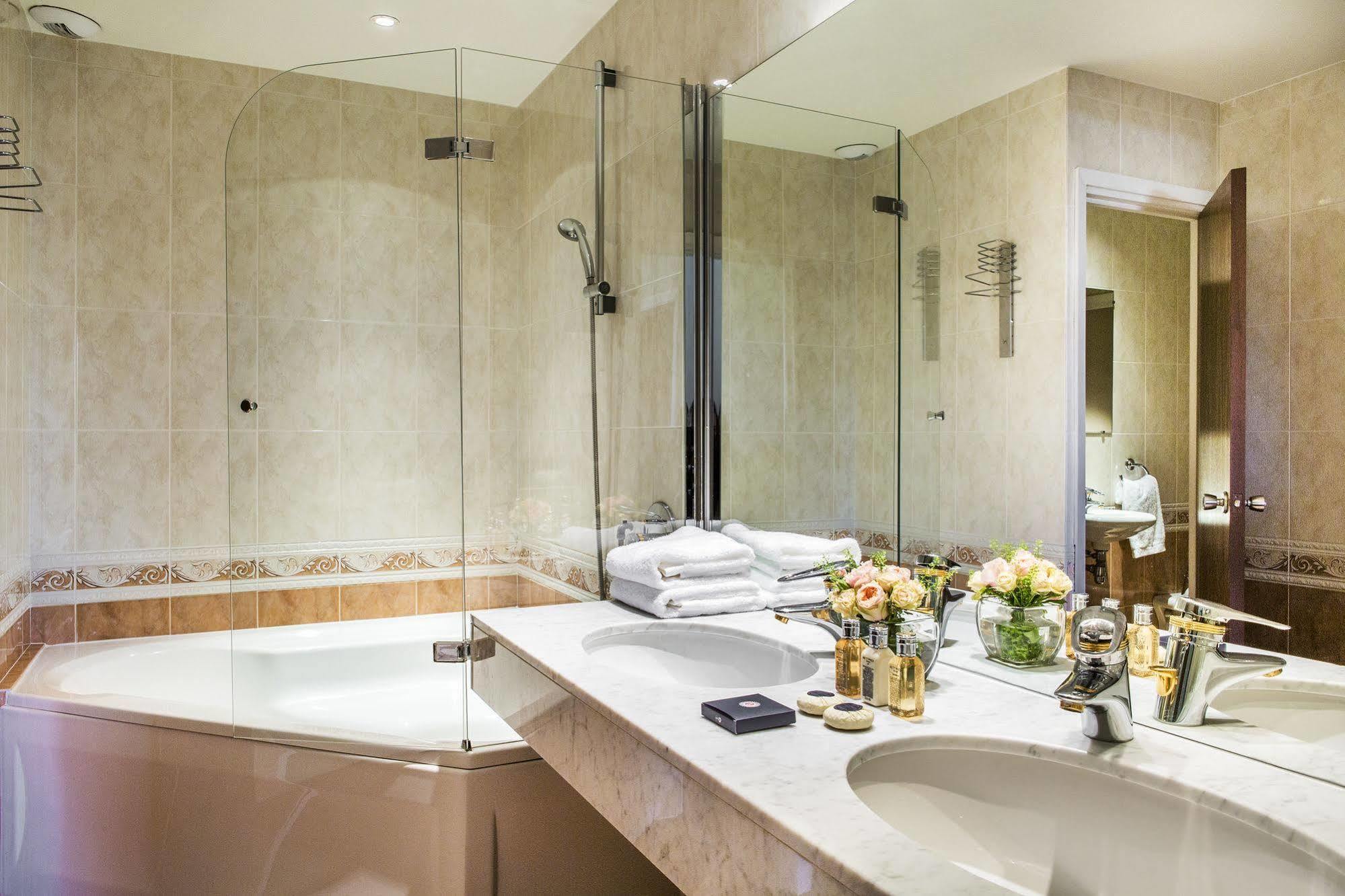Anantara Plaza - A Leading Of The World Hotel