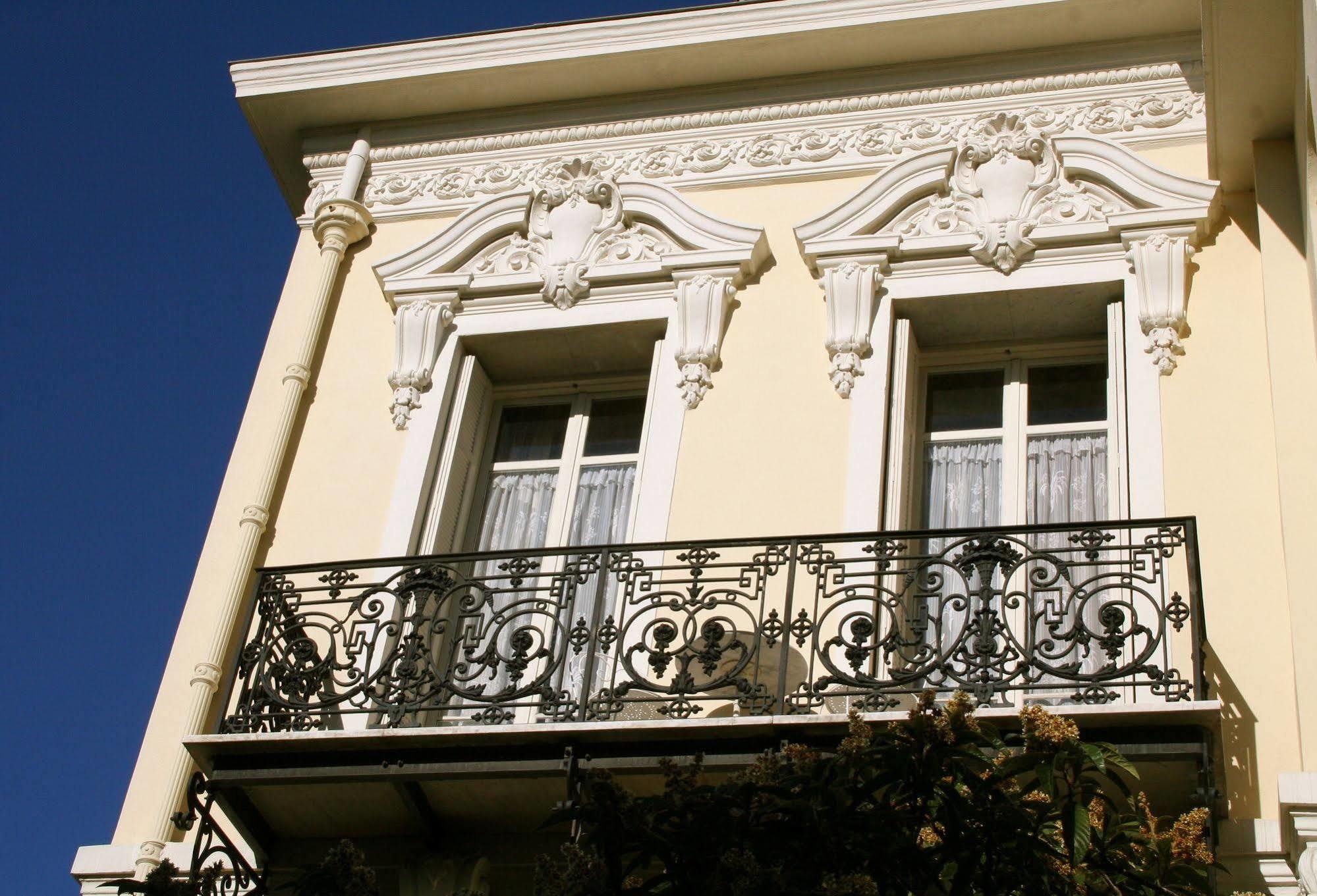 Residence La Villa Leonie 2*