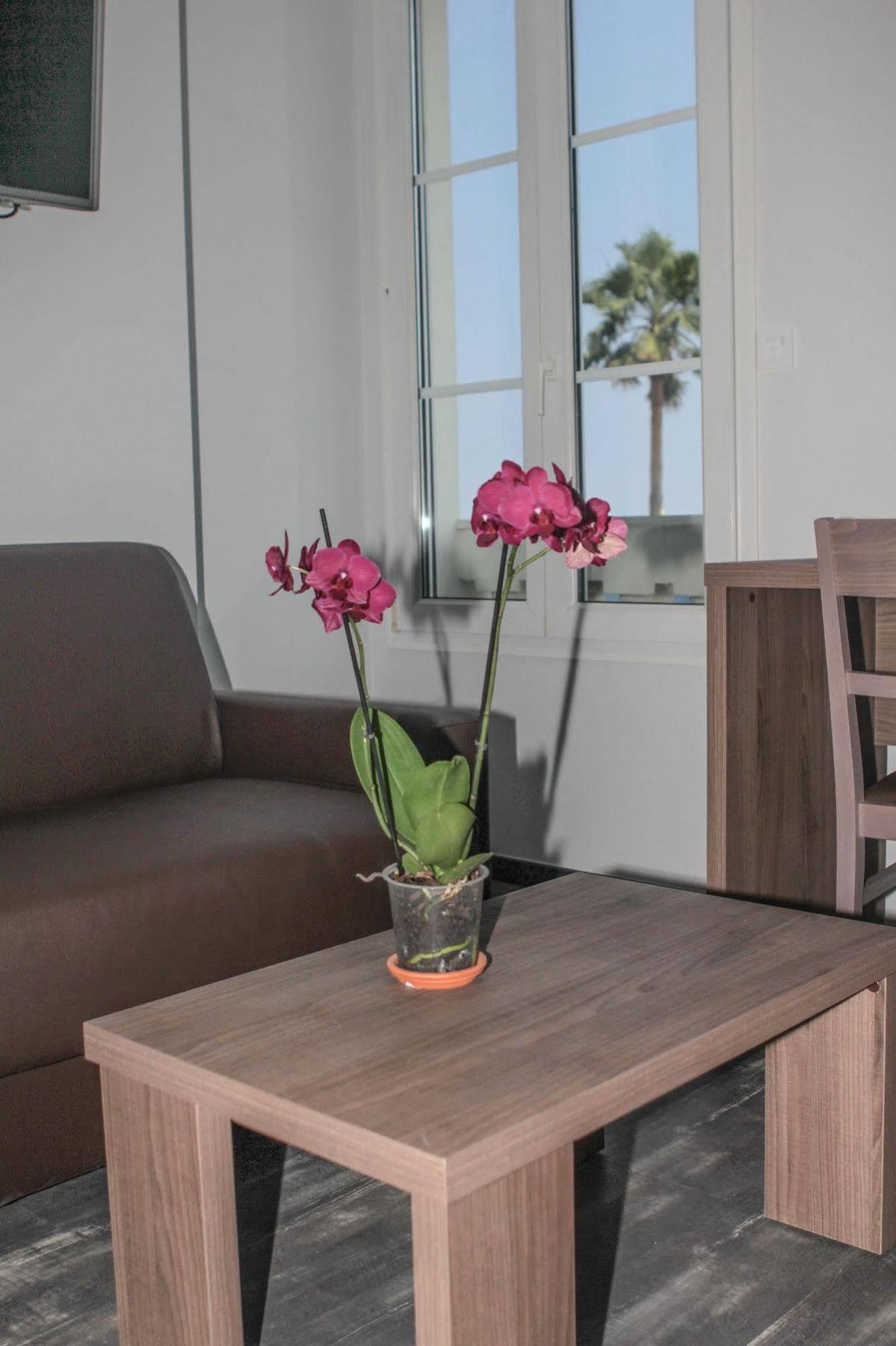 Flots D'azur Promenade Des 3*