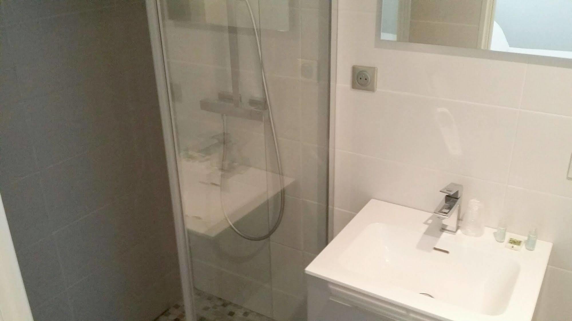 Flots D'azur Promenade Des 3*