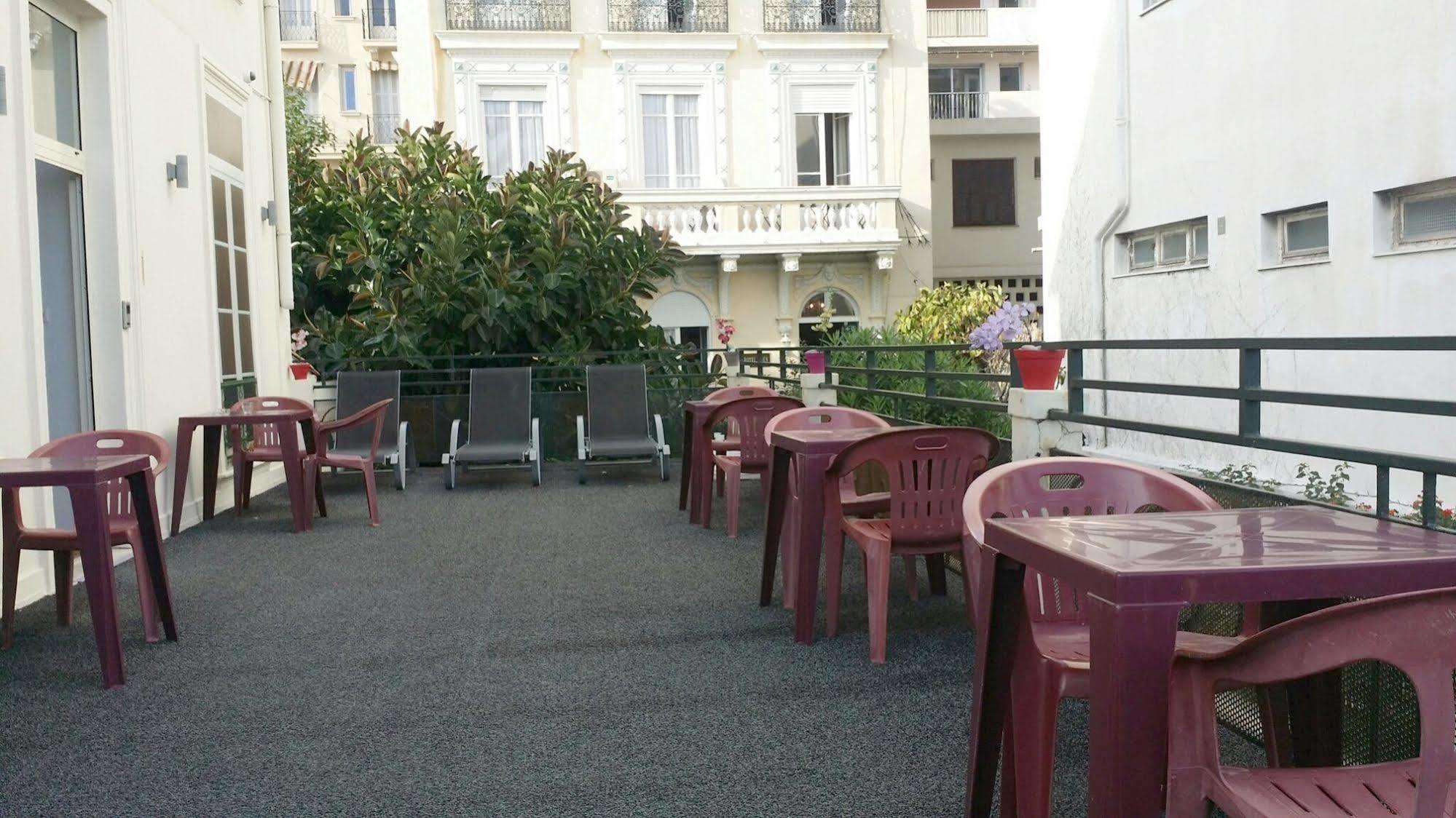 Flots D'azur Promenade Des Nice