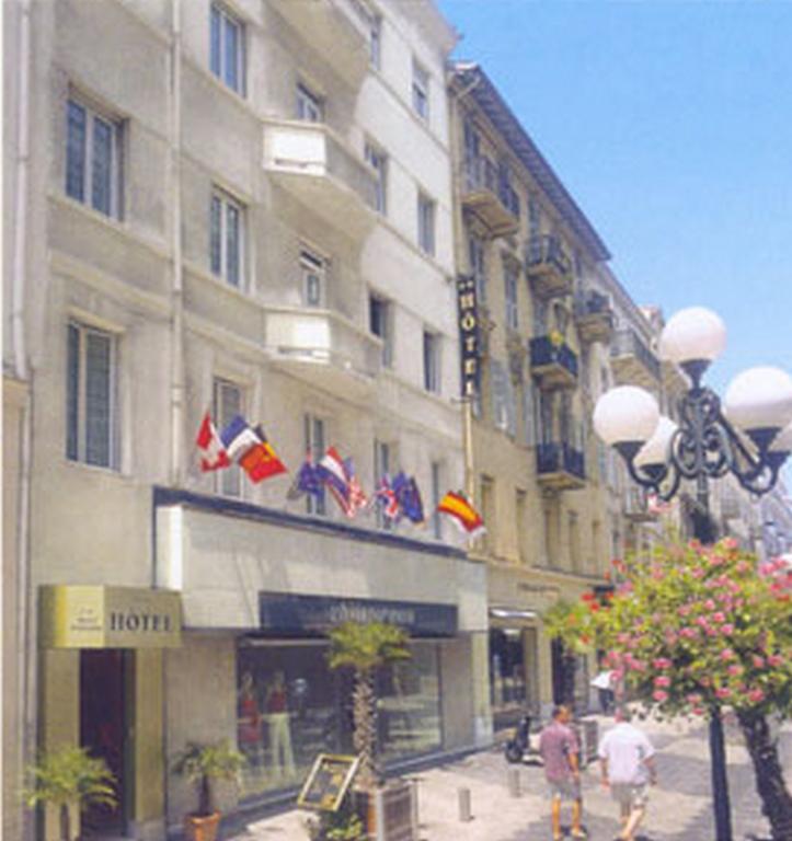 Paradis Hotel 2*