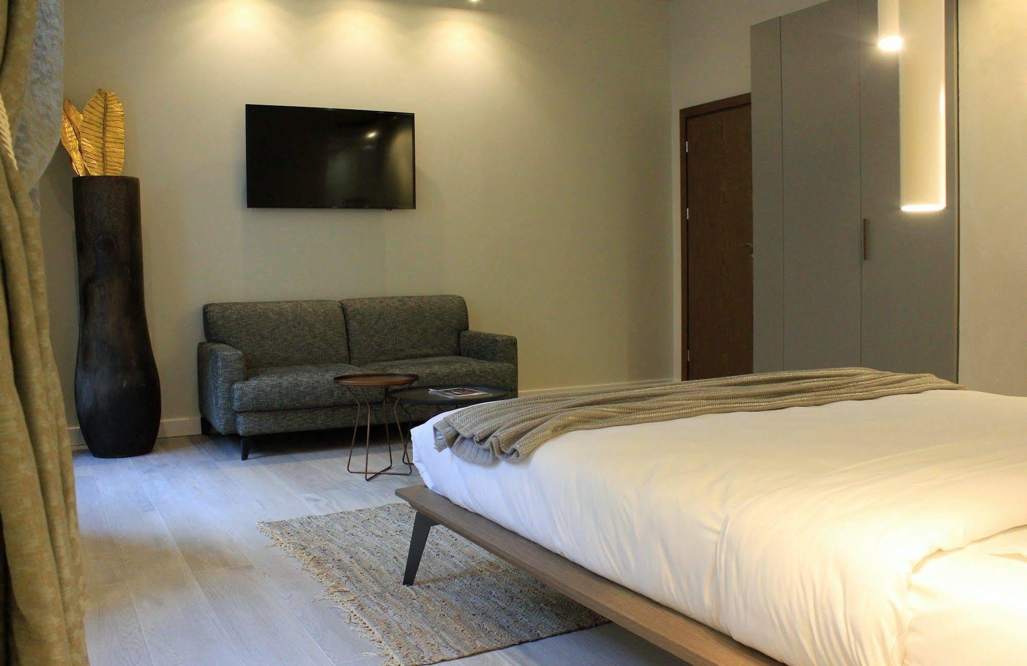 Les Massena Hotel