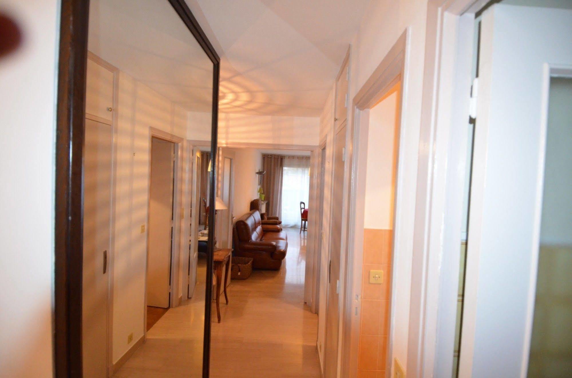 Apartment 6 Personnes Avec Terrasse Le Port