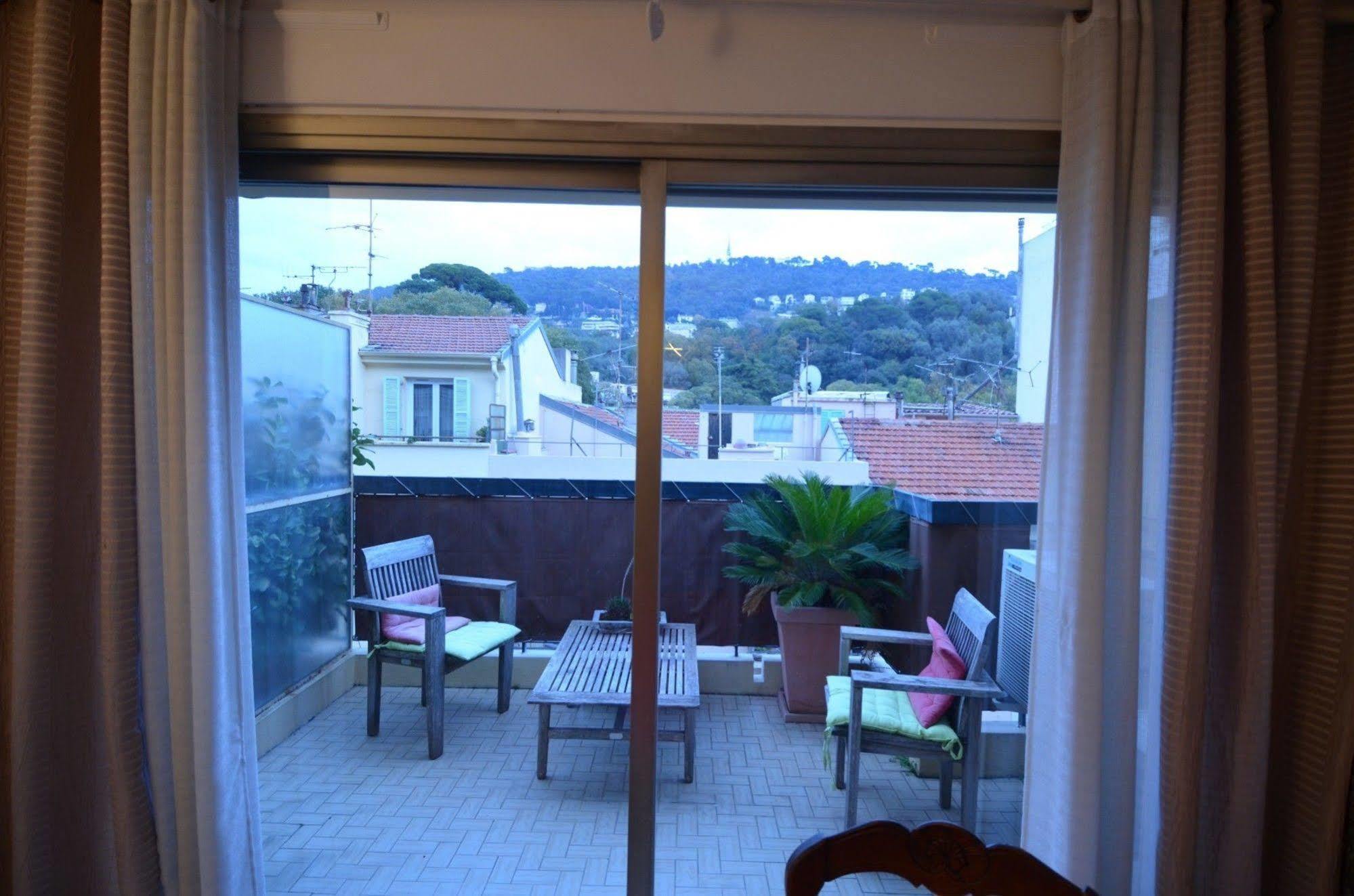 Apartment 6 Personnes Avec Terrasse Le Port