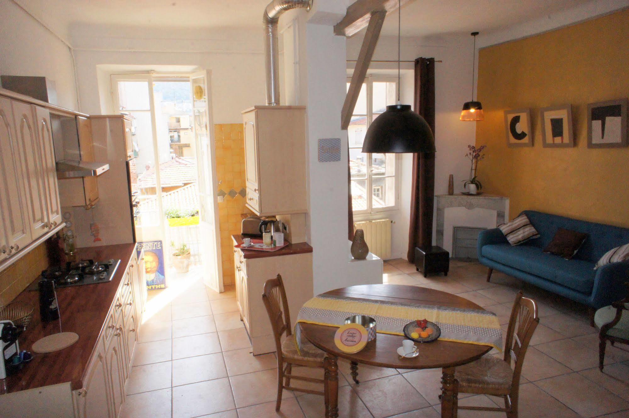 4 Pieces Vieux Garibaldi