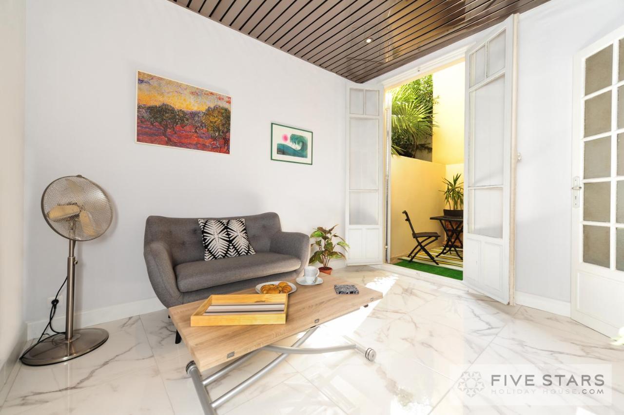 Gioia Five Stars House