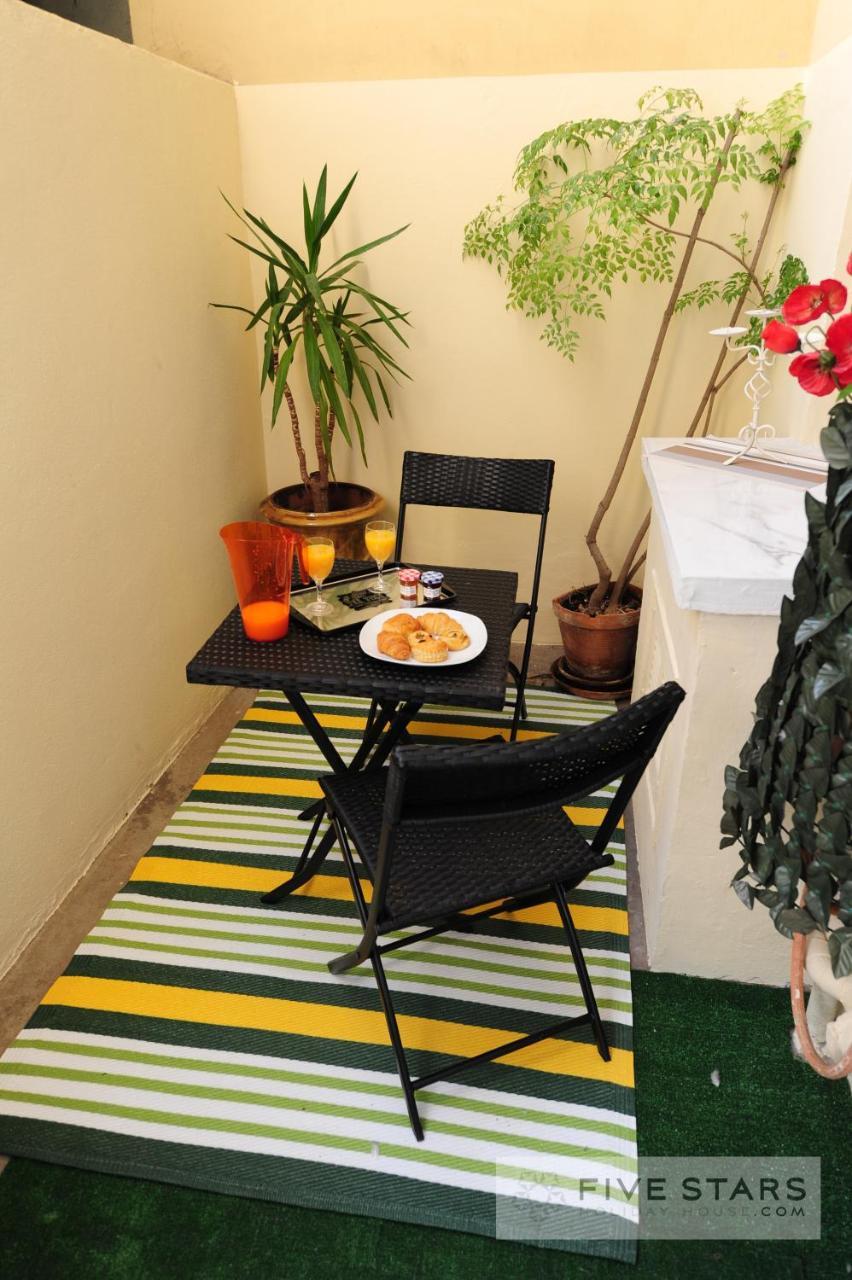 Gioia Five Stars House