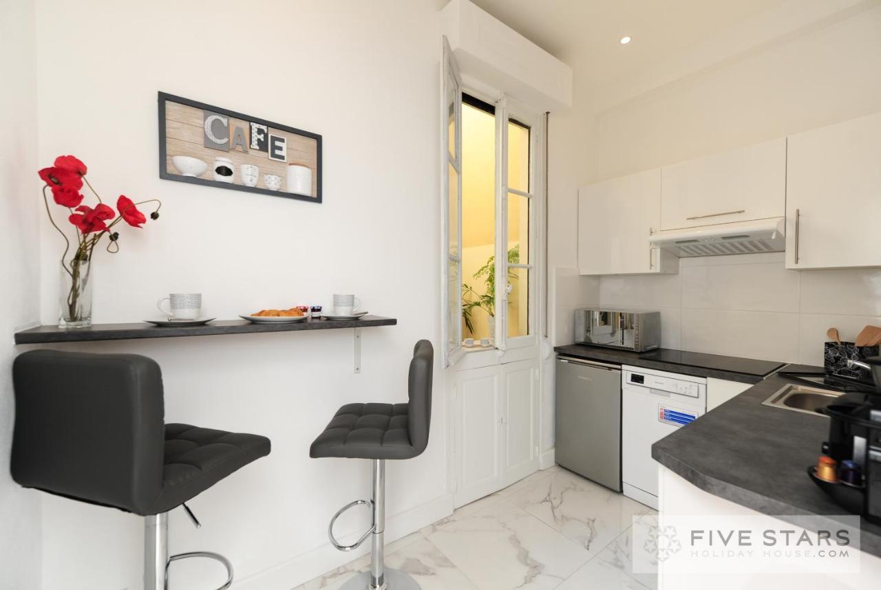 Gioia Five Stars House Nice