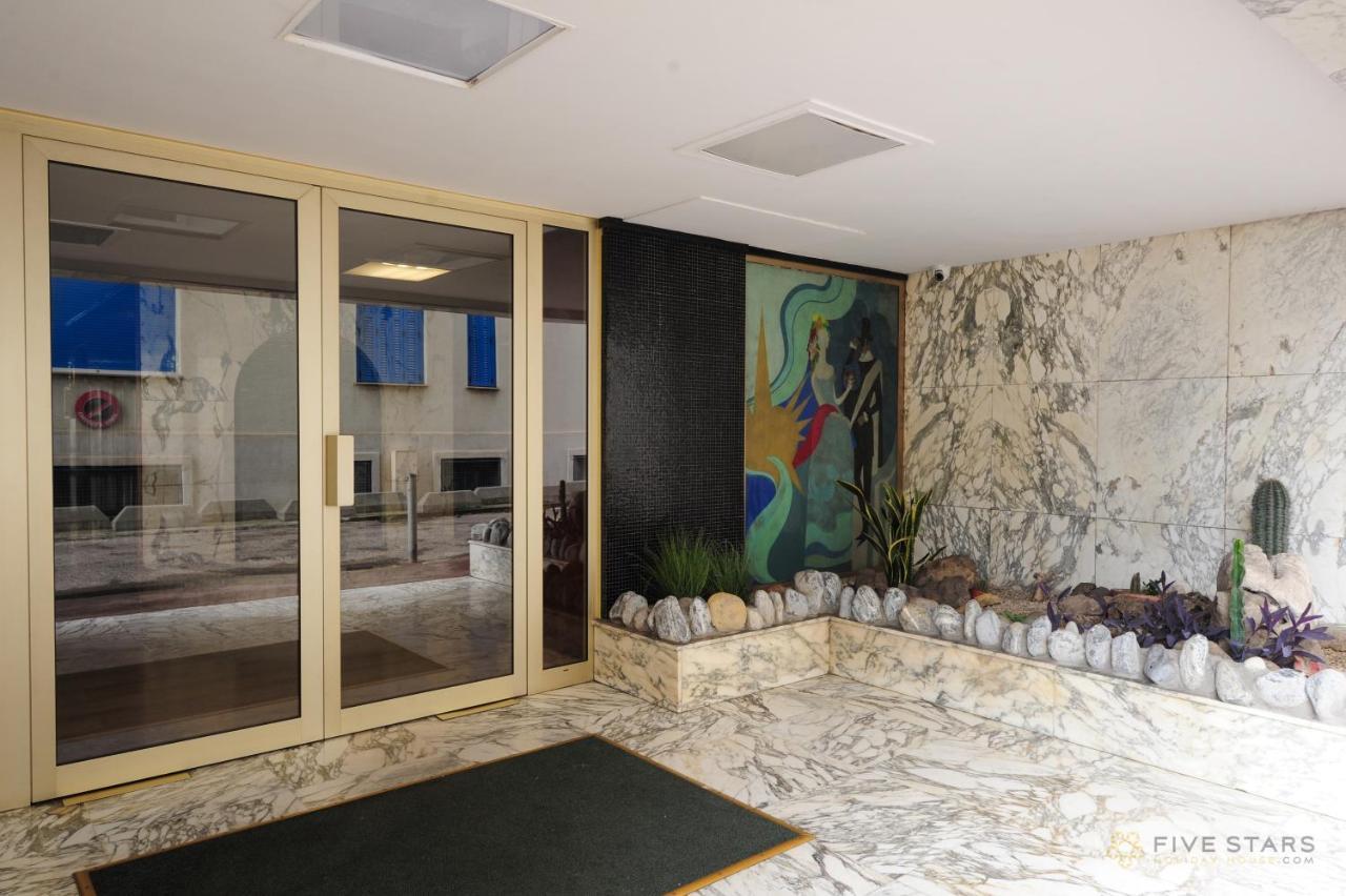 Apartment 131 Promenade Five Stars Holiday House *
