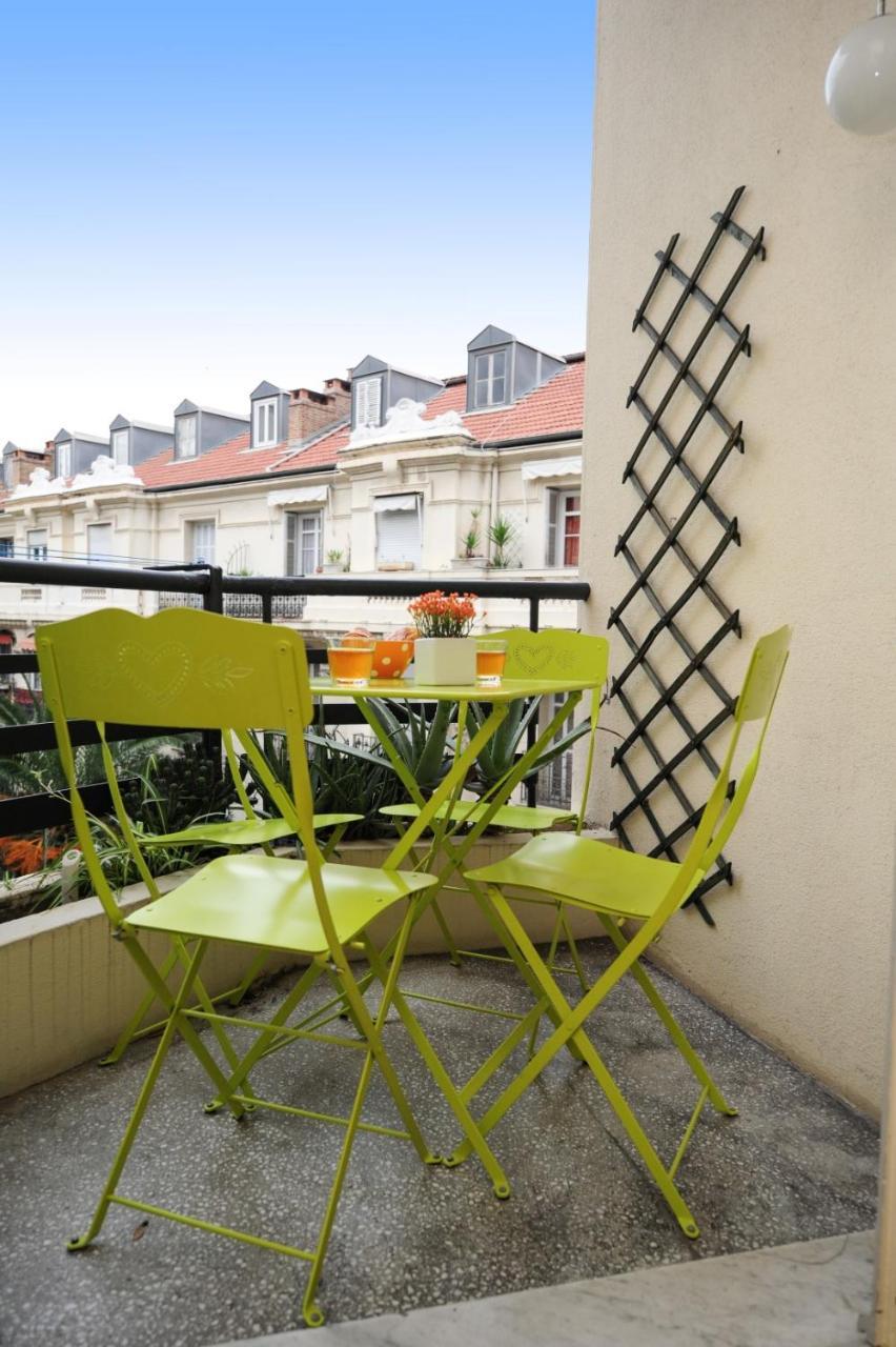 Mini Miro Five Stars House * Nice