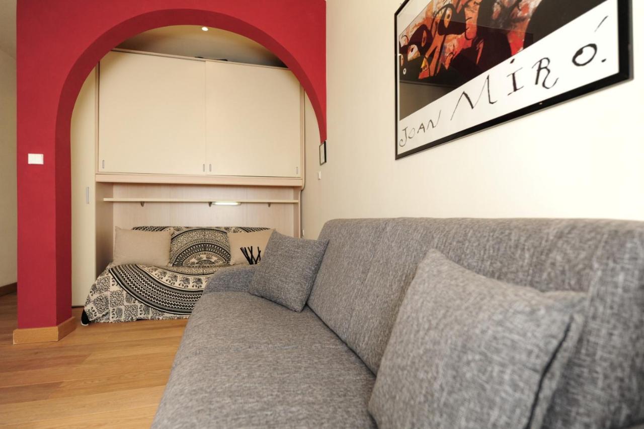 Apartment Mini Miro Five Stars House