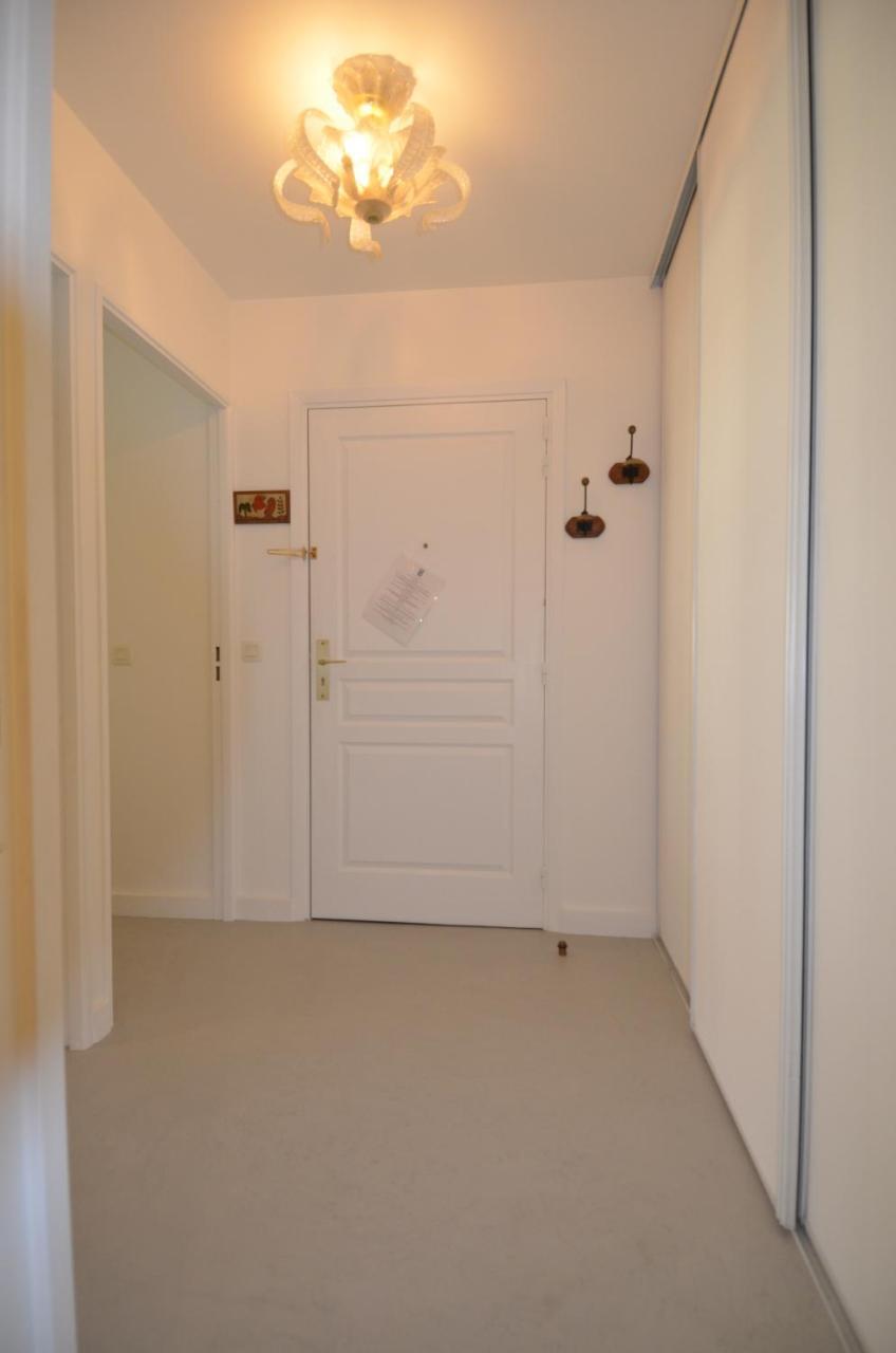 Appartement 3 Personnes Avec Coin Nuit Avec Terrasse Et Parking Quartier Du Port De Nice *