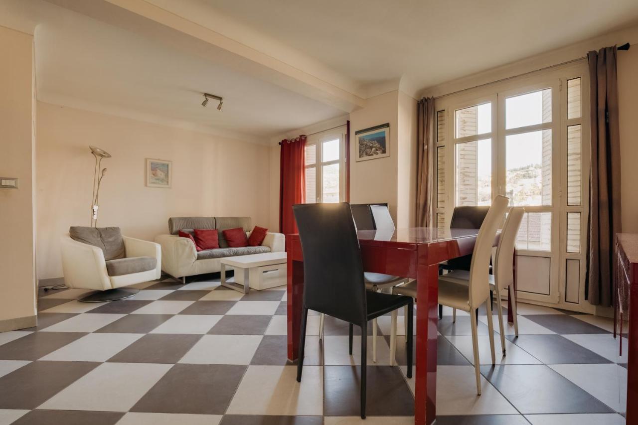 Charming Flat In The Middle Of Apartment Nice