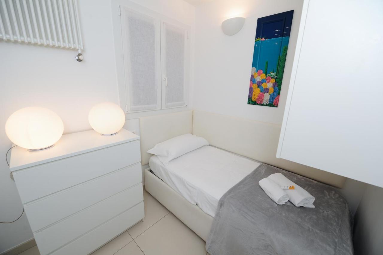La Des Anges Res. Negresco Five Stars Holiday House * Nice