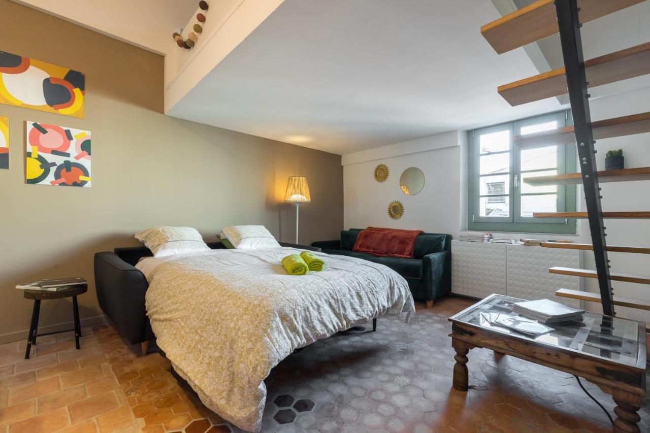 Le Chateau - The Beautiful Sight In Old Town, Private Terrace Apartment