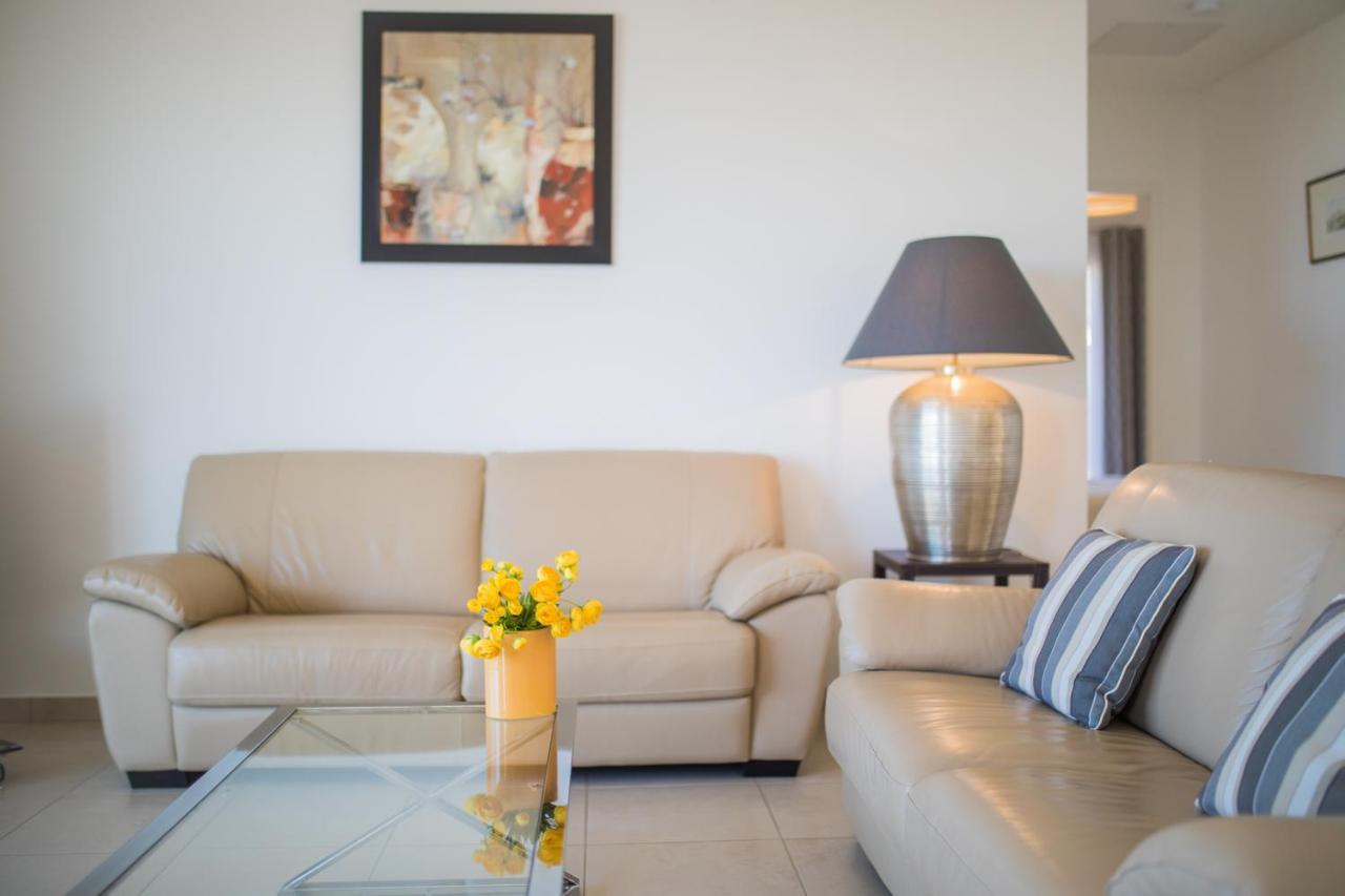 Vinaigrier Hills Vi3086 By Riviera Homes Pousada *