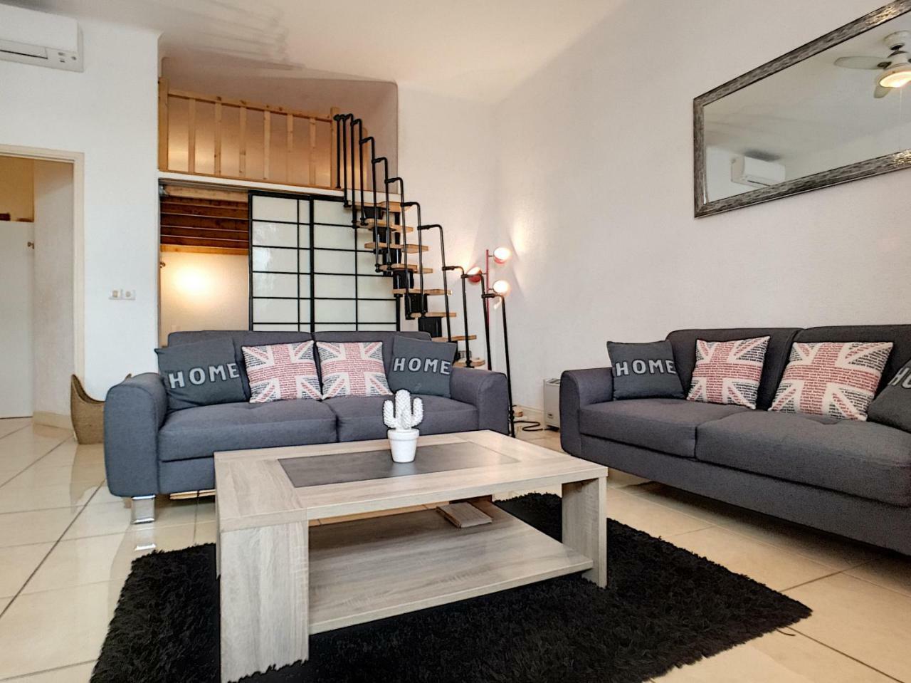Nestor&jeeves - Square Promenade - - Direct Access Sea Apartment *