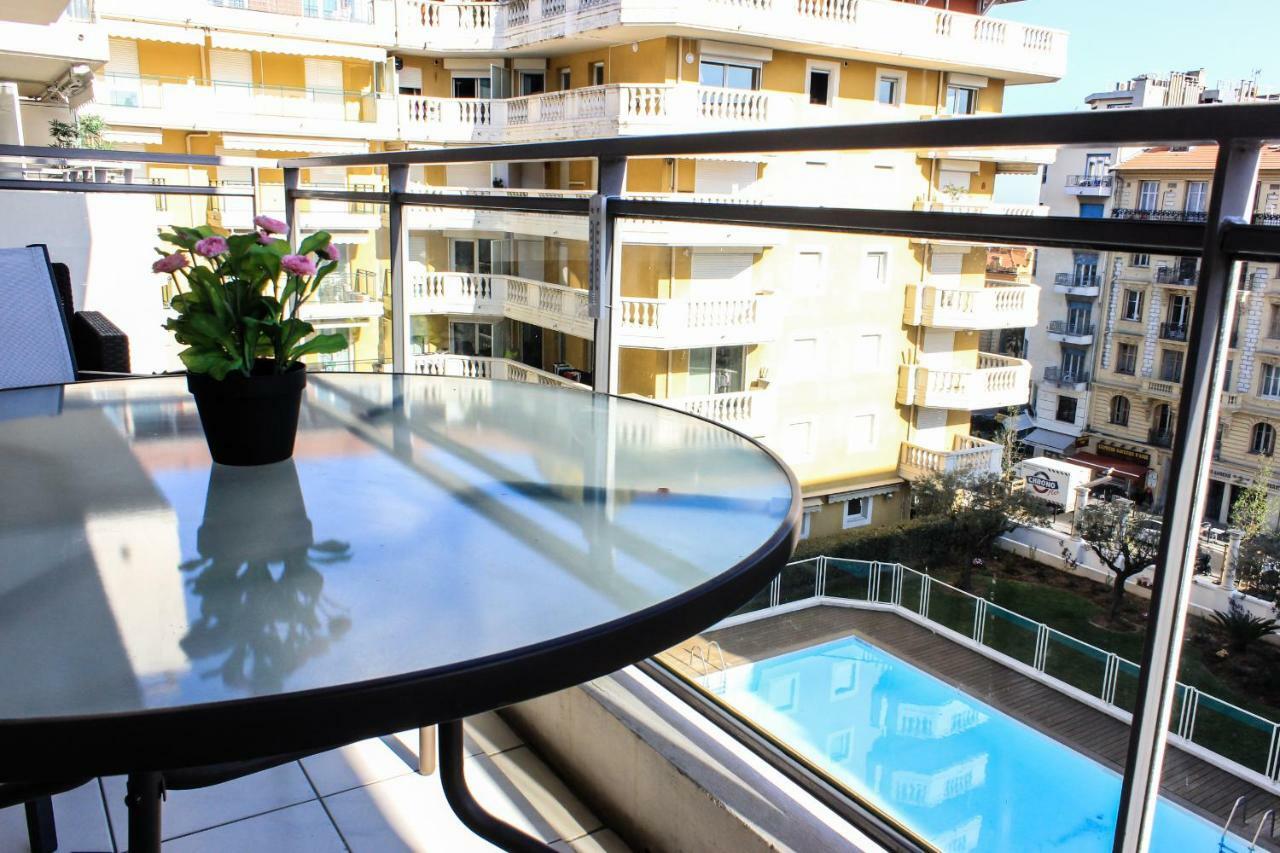 Garden View Apartment *