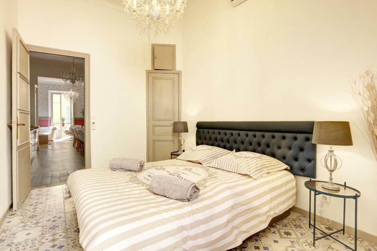 Le Philibert - Splendid, 6 Bedrooms, 12p, Port, Air Cond Apartment Nice
