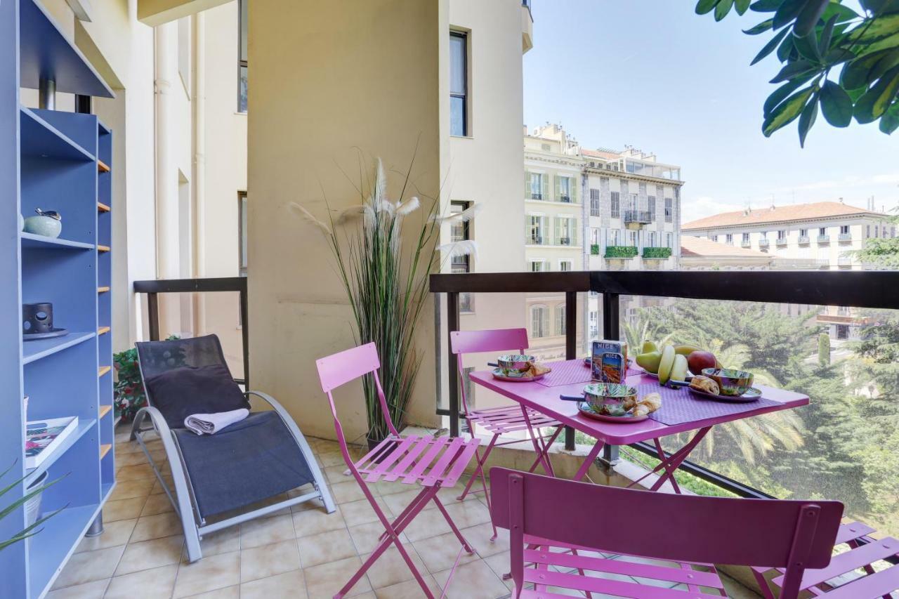 Appartement Grand H -f2, Face Vieux- Nice, Terrasse, Ascenseur, Climatisation, Terrace - Center