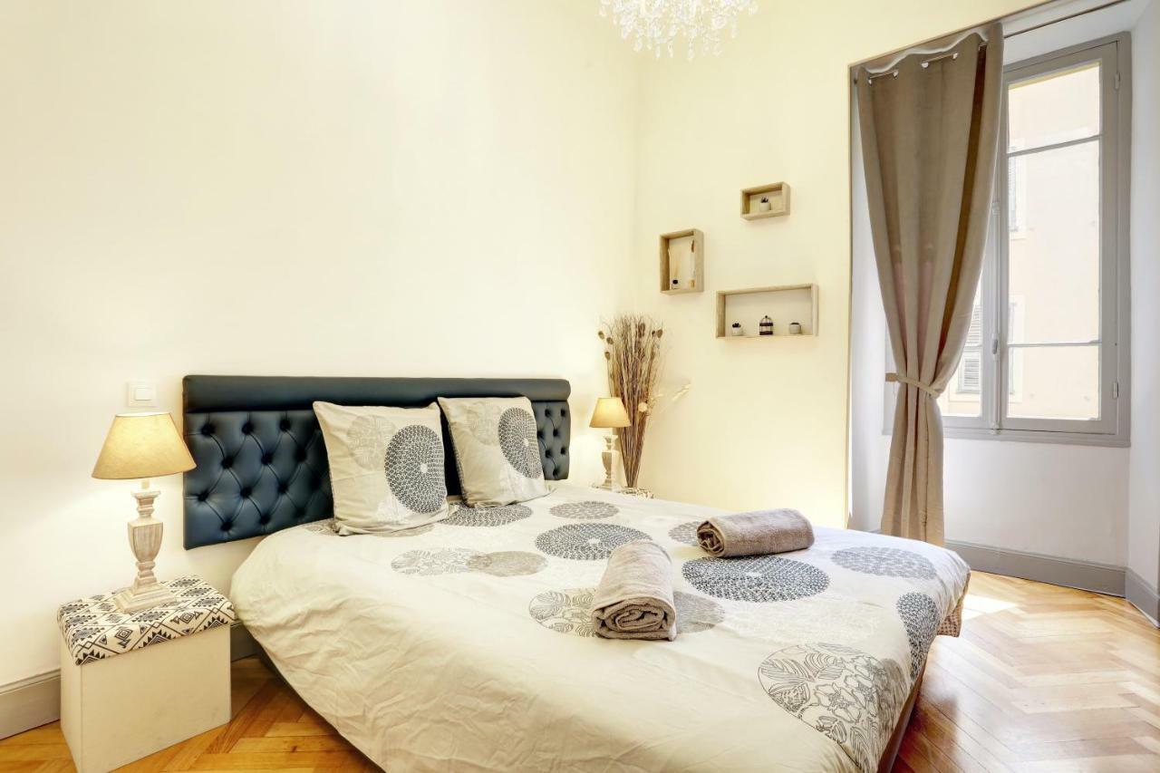 Apartment Le Philibert - Splendid, 6 Bedrooms, 12p, Port, Air Cond Nice