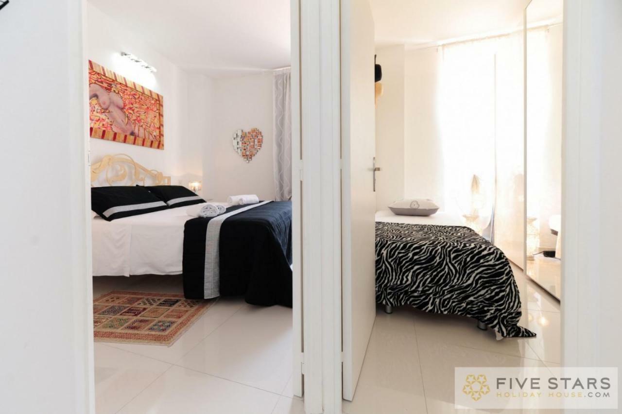 Mini Bijou - Five Stars House