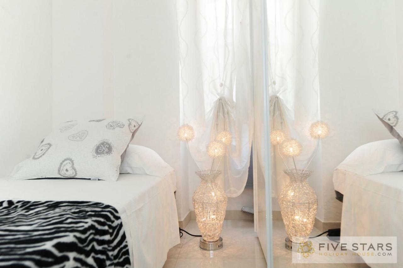 Apartment Mini Bijou - Five Stars House *