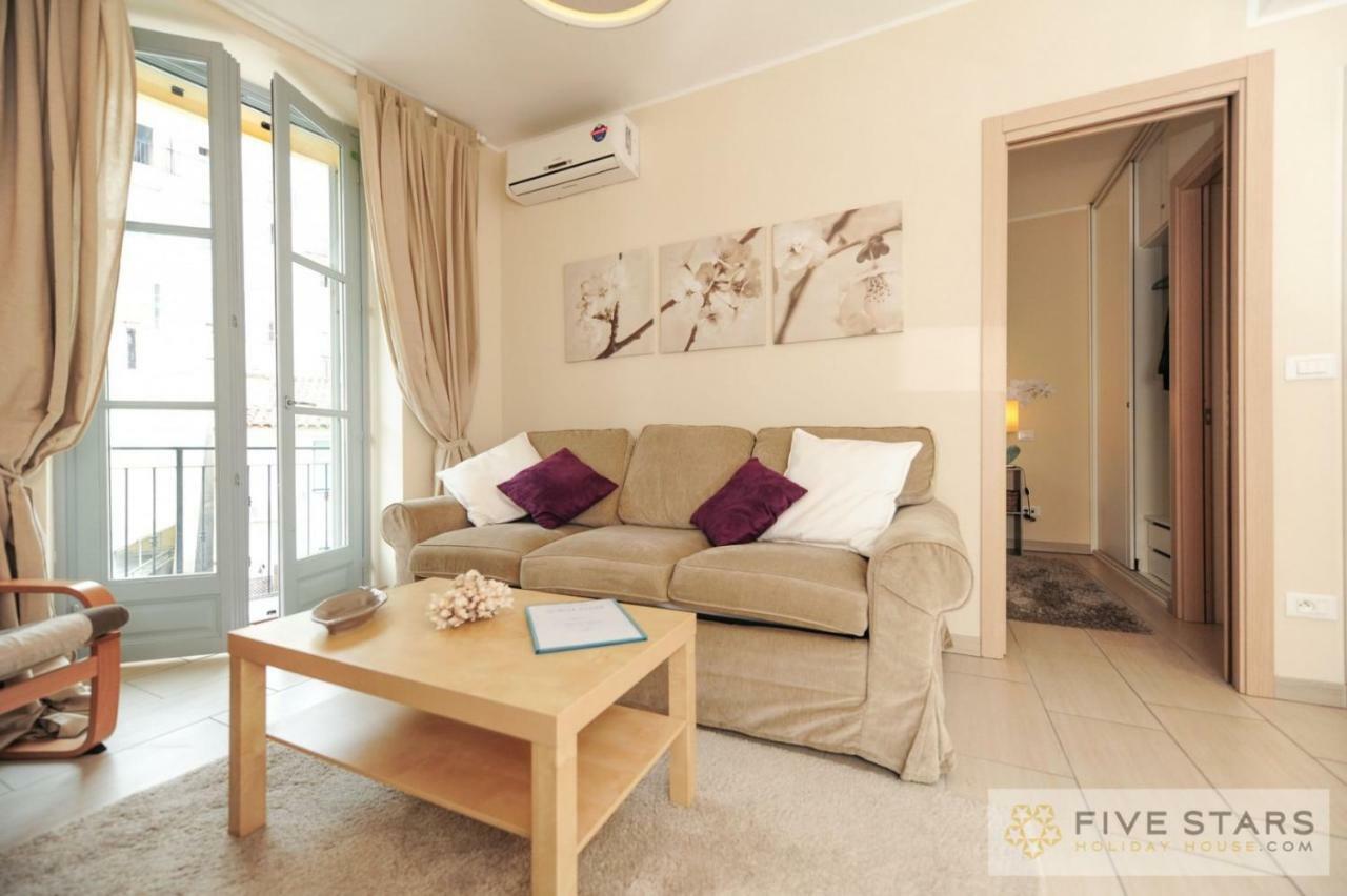 Apartment Flower Nest - Five Stars Holiday House Nice