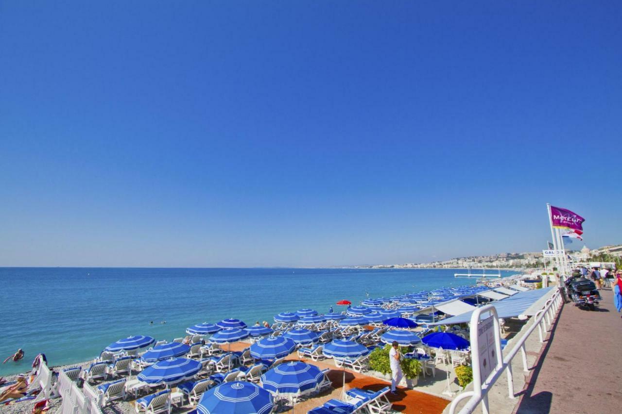 Promenade Holiday - Savoy Palace Promenade *