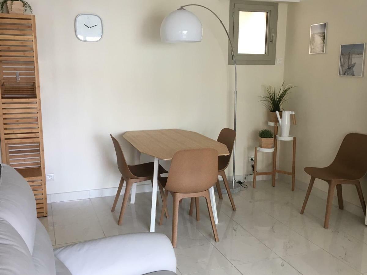 Quiet Flat Next To The *