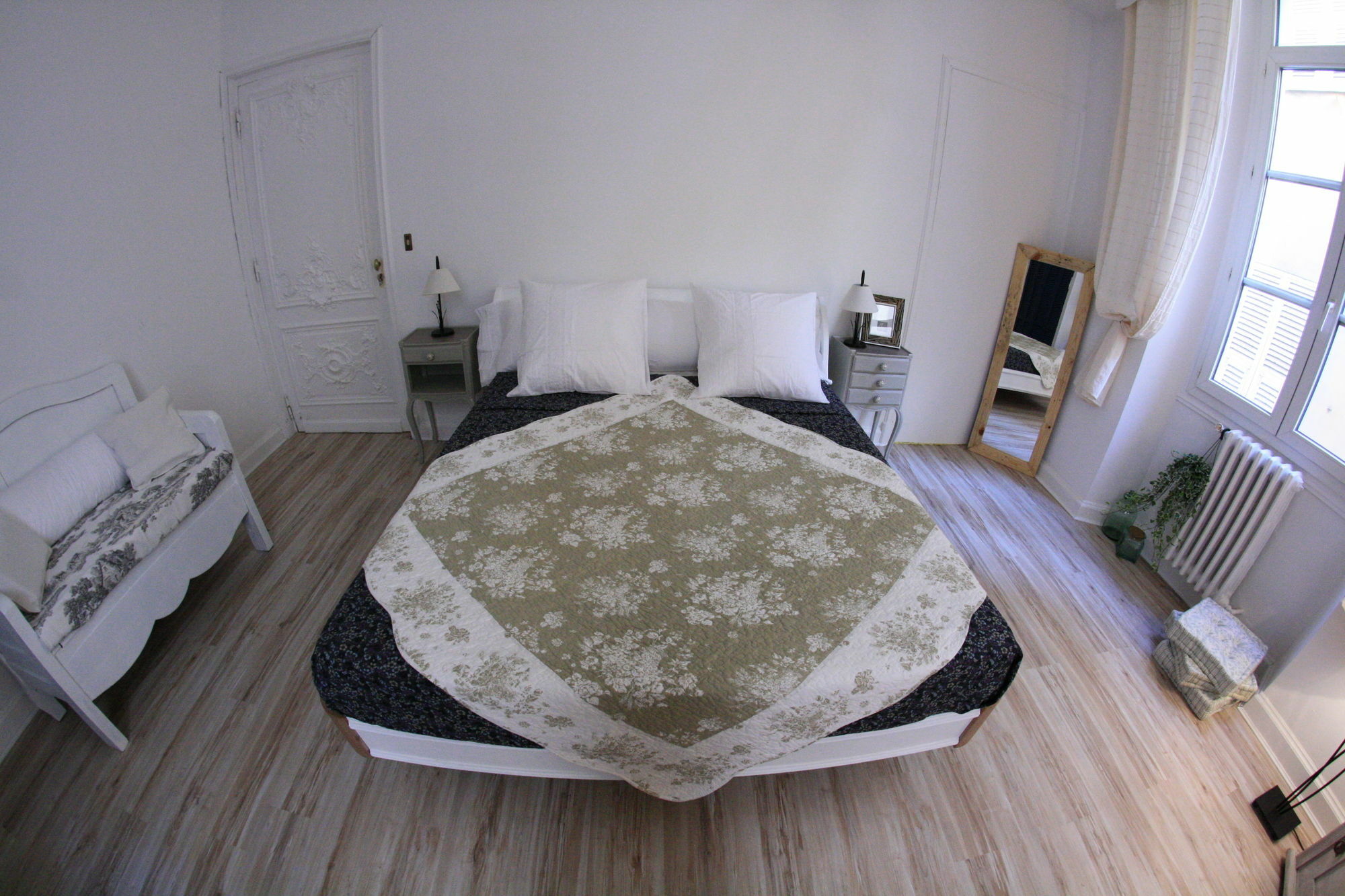 L'oustaria 3 Bedrooms Apartment, Old Town Nice