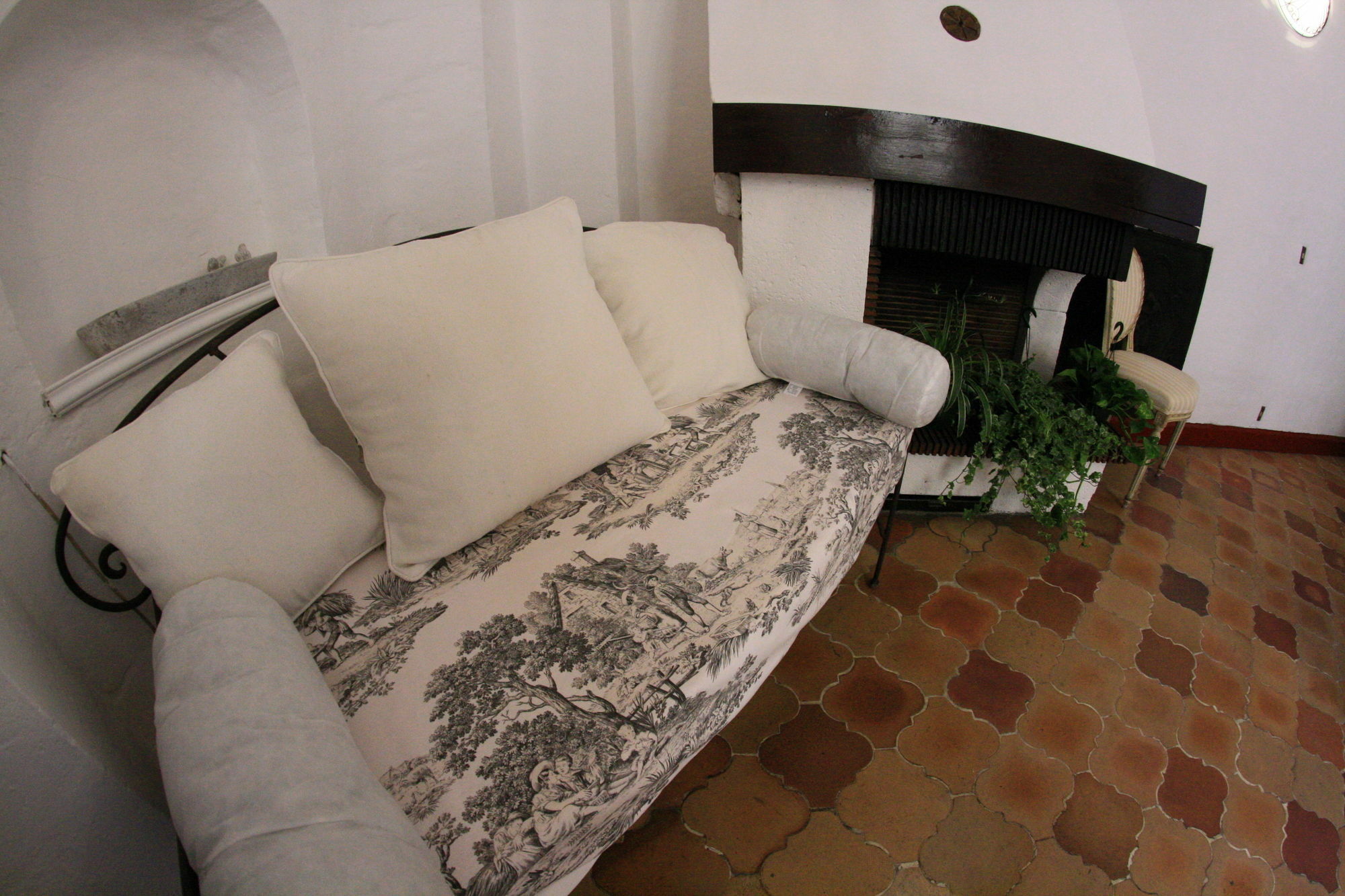 L'oustaria 3 Bedrooms Apartment, Old Town Nice