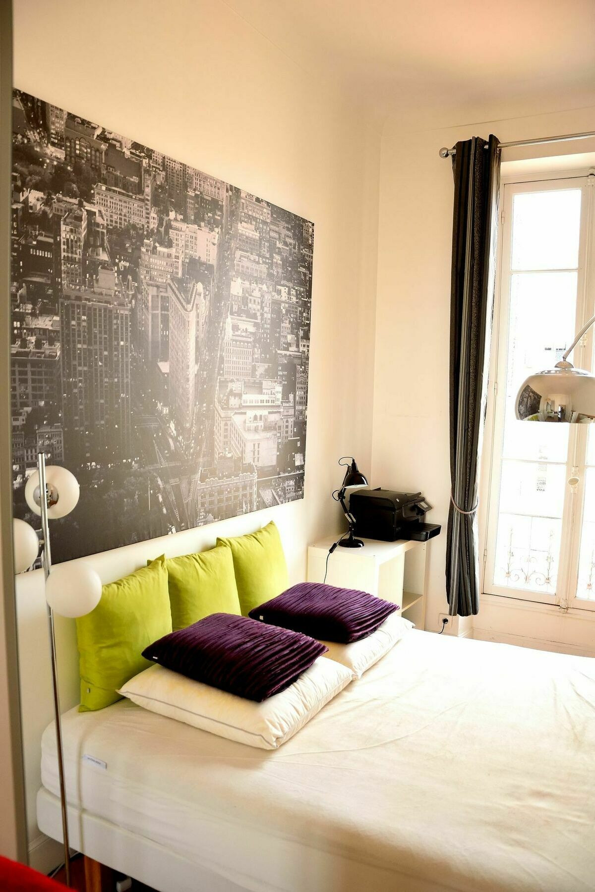 Gallery *