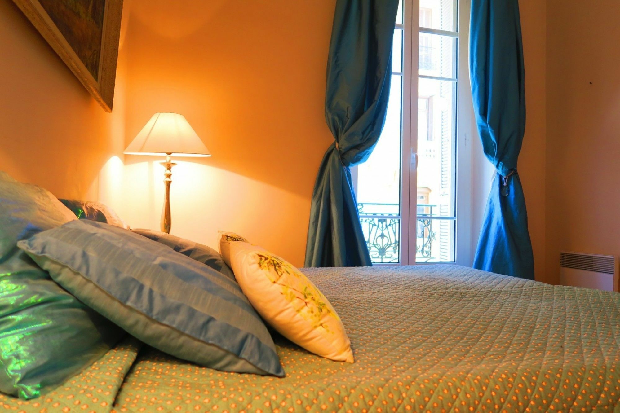 Nestor&jeeves - Palais Alice - - Very Close Sea *