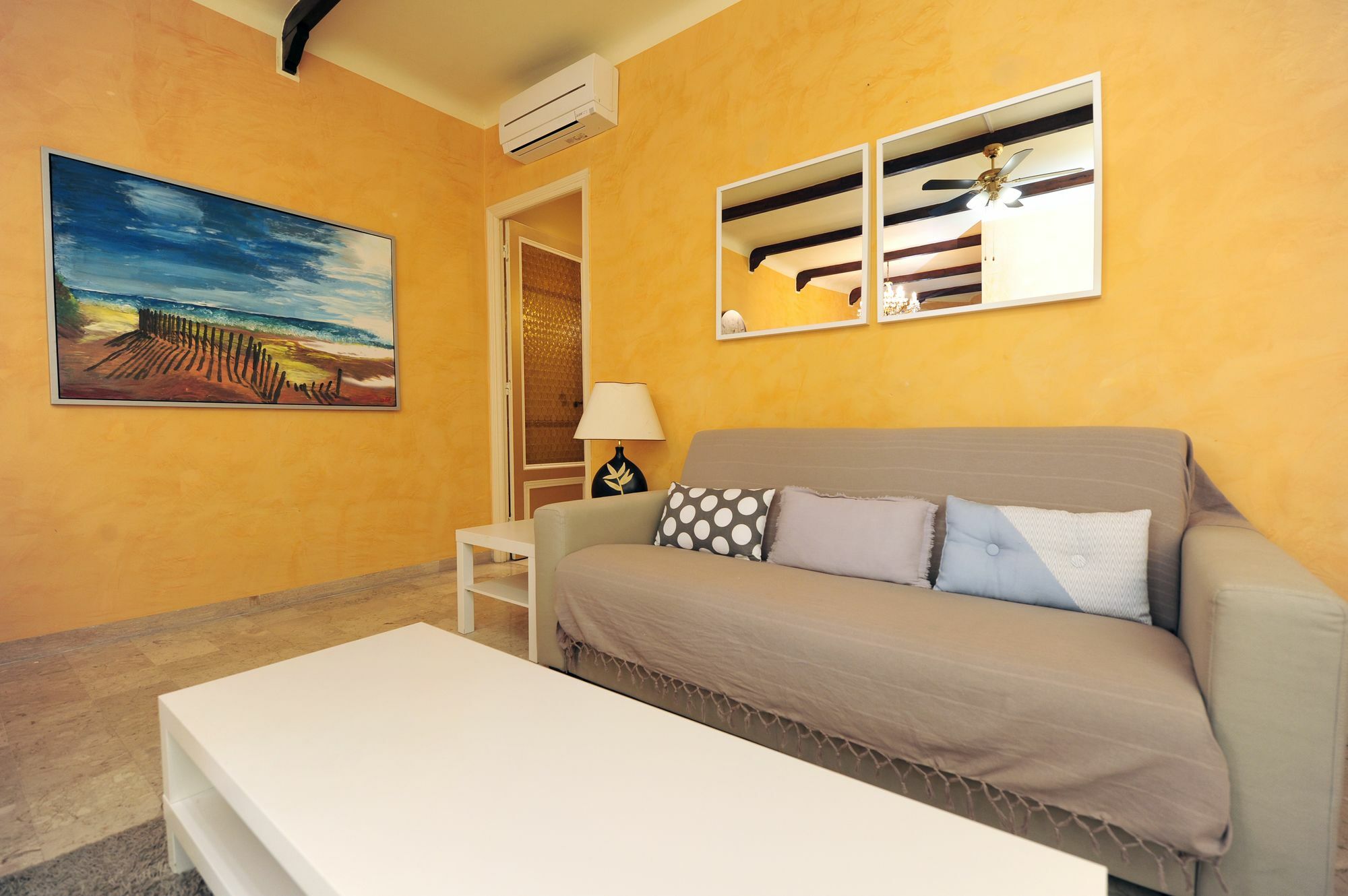 Privee Negresco Apartment