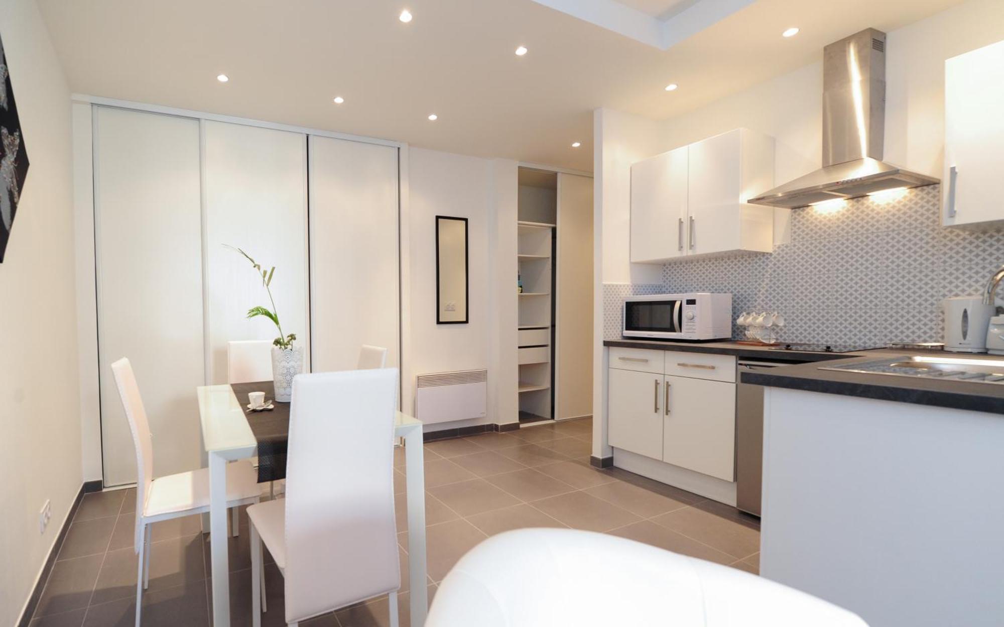 Imperazur Five Stars House Apartment