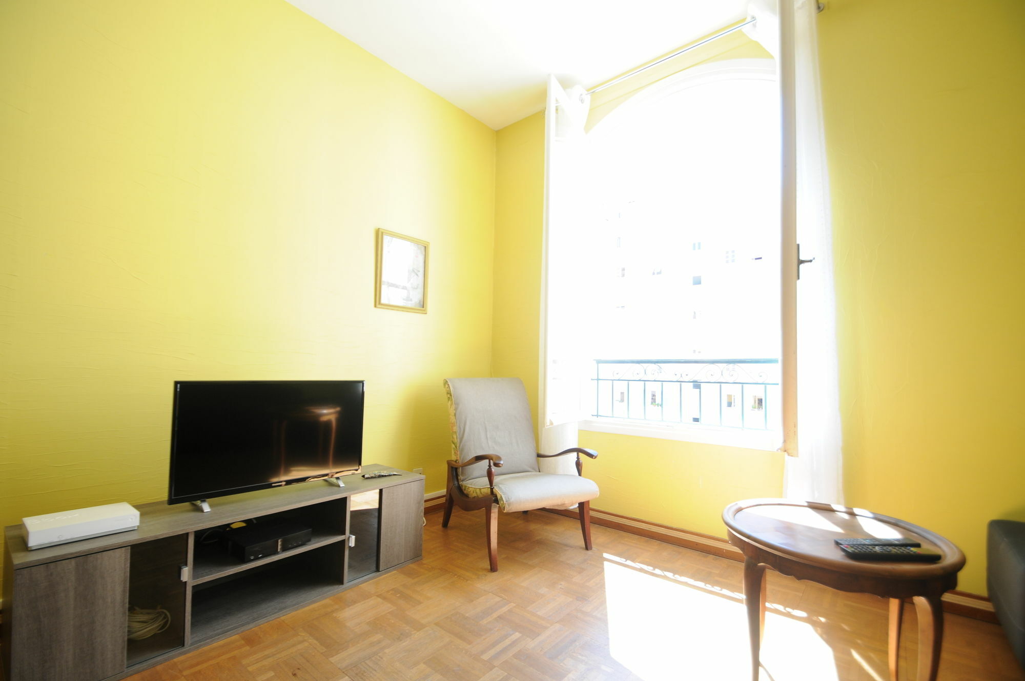 Le Neptune Apartment
