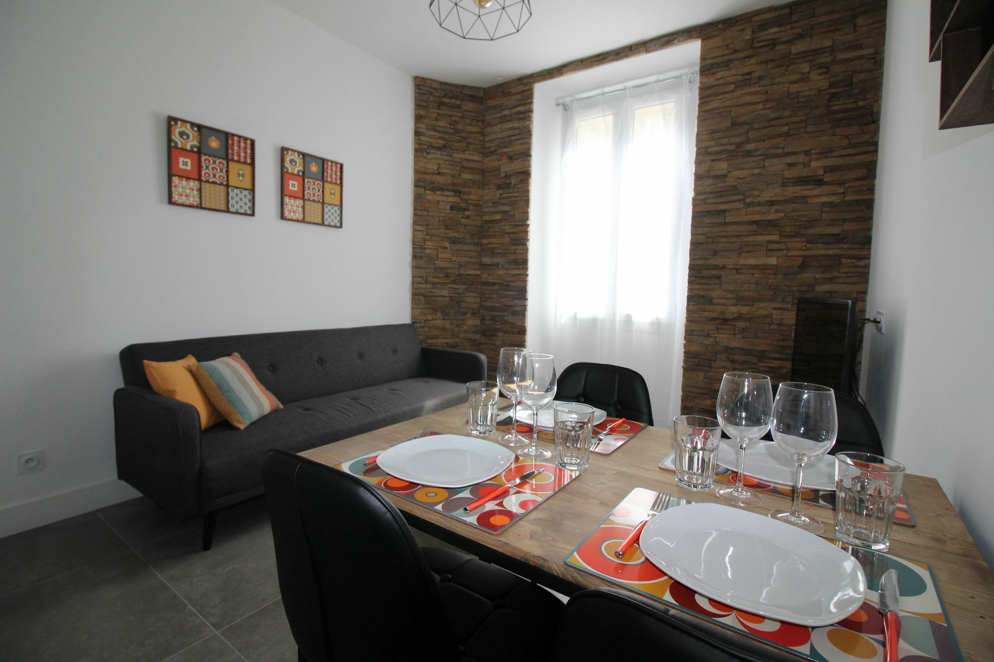Apartment - Le Sixty