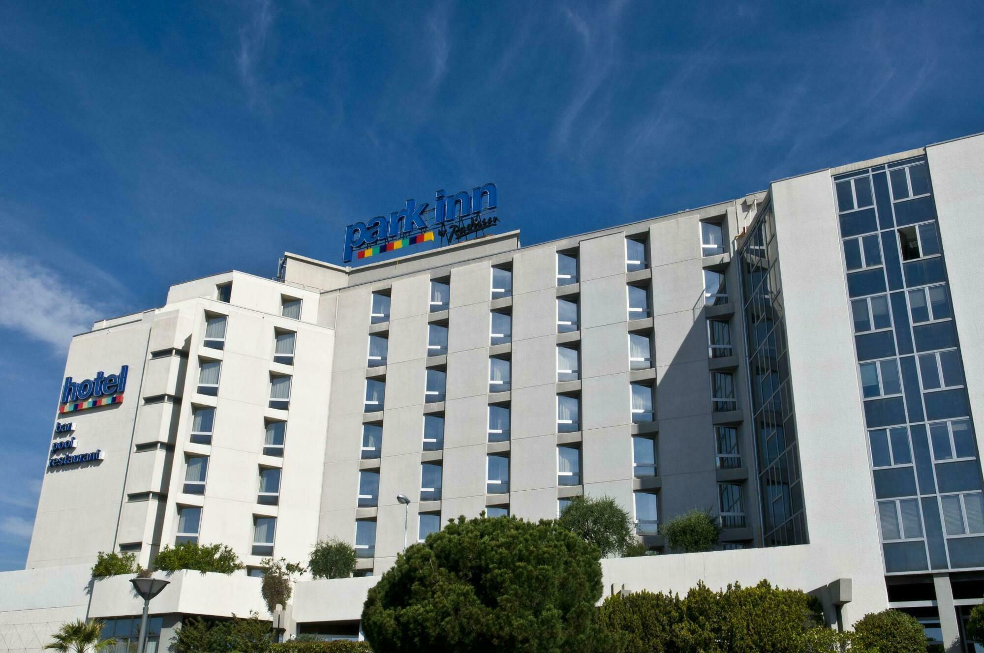 Radisson Airport Hotel 4*