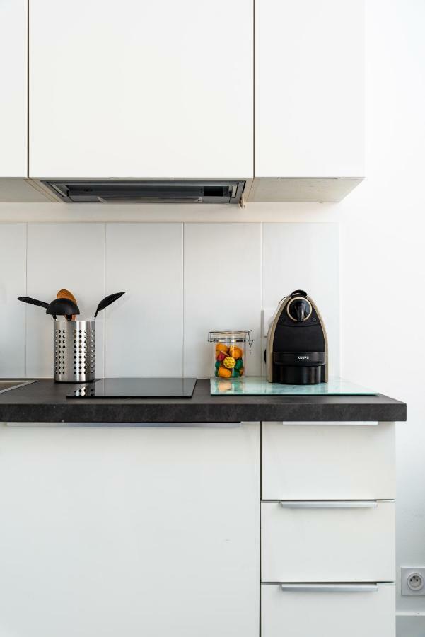 1 Cassini - Magnifique 2 Pieces Place Garibaldi - Balcon