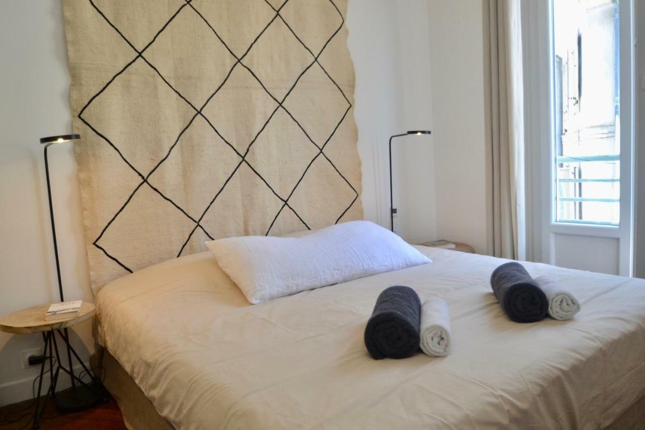 Le St Francois - Gorgeous Apt Art-deco,lift, A/c, 20 Meters Beach Apartment *