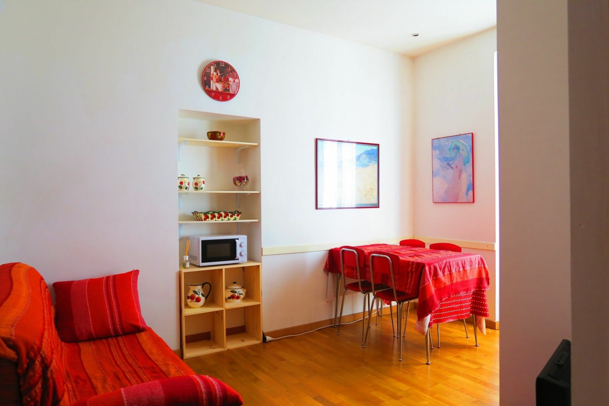 Ashley&parker - Rossa Apartment *