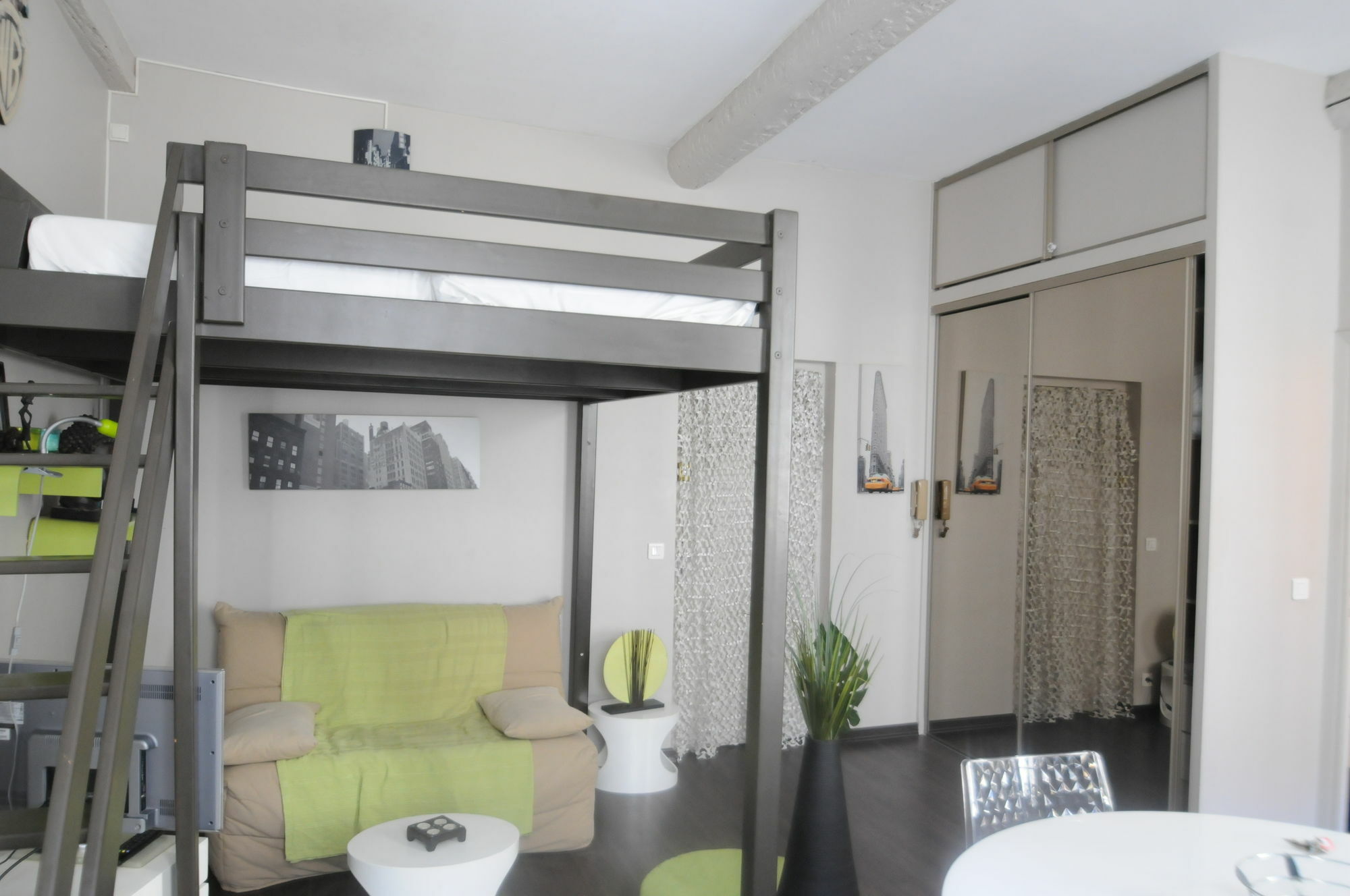 Le Suede Apartment