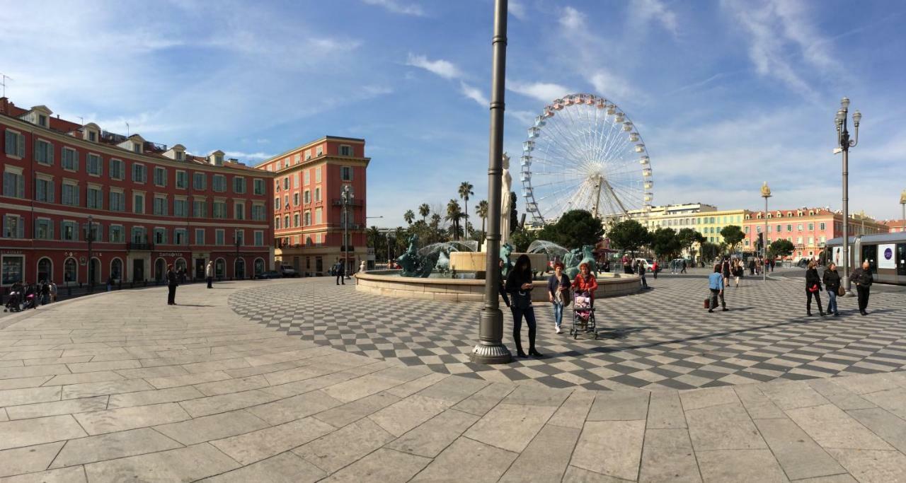 On Place Massena Apartment *