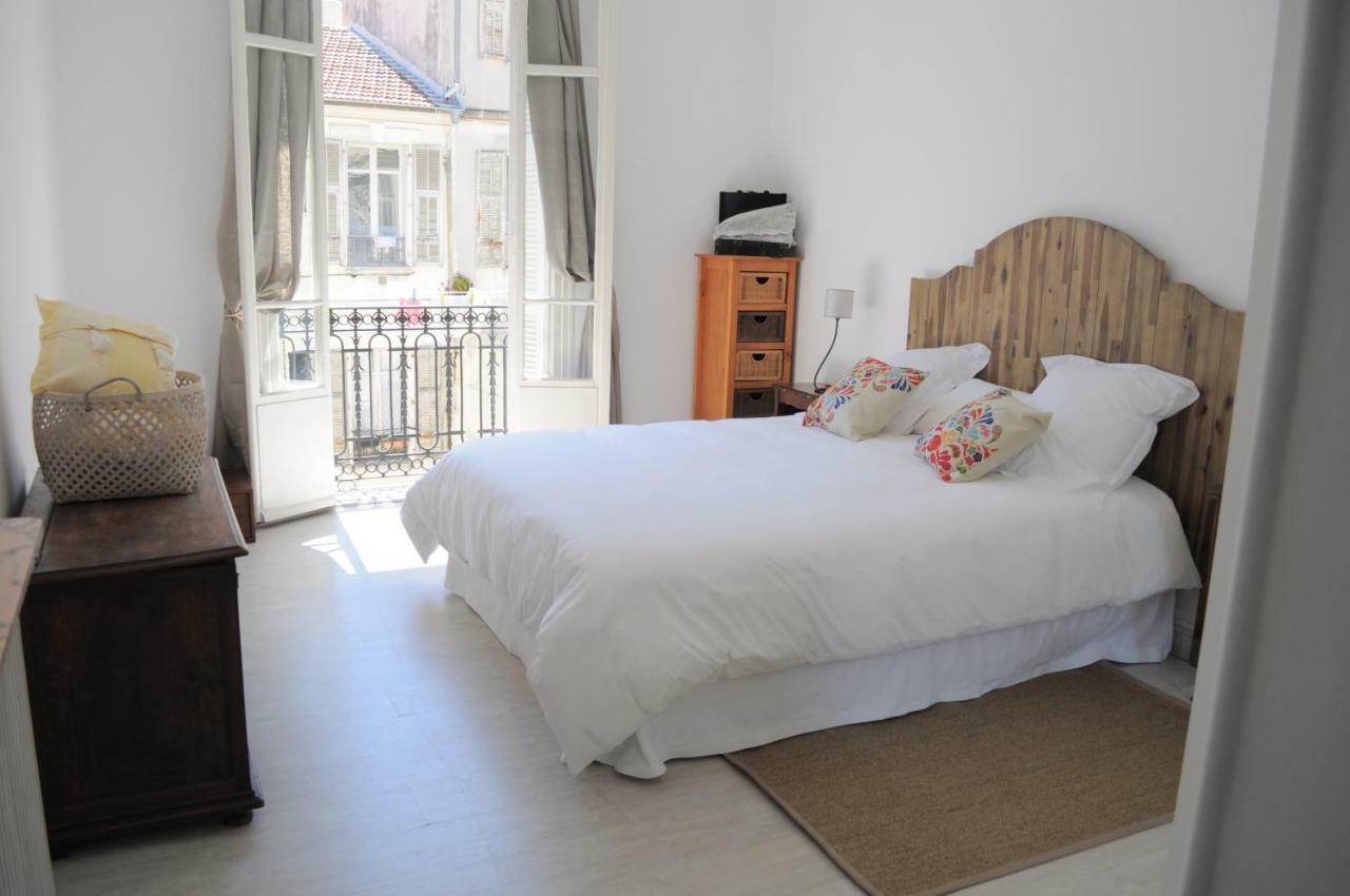 Carre D'or Apartment