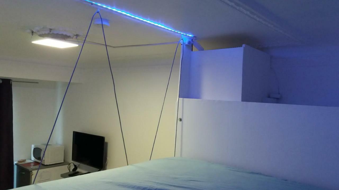 Apart Backpackers S5