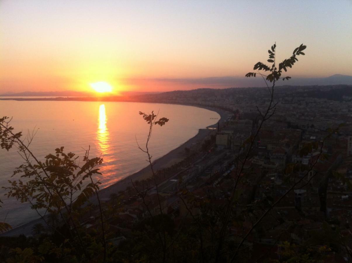 Le Petit Bourgeois De * Nice