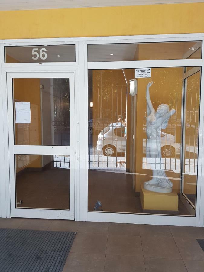 Appartement Medicis Charmant Studio Climatise Port Riquier Acropolis